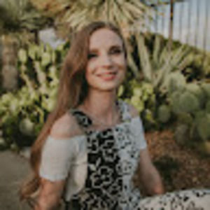 Meet your Posher, Elaina